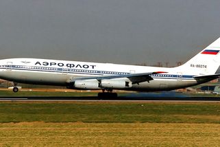 Ruští piloti Il-86 zapomněli vysunout podvozek a zničený stroj zablokoval dráhu v Dubaji na 13 hodin - Médium.cz